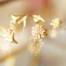 Load image into Gallery viewer, Daisy Earrings