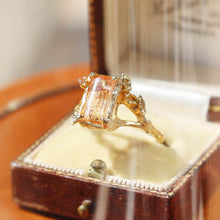 Load image into Gallery viewer, Wild Topaz in Bloom