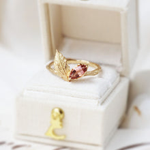 Load image into Gallery viewer, The Feather Ring