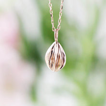 Load image into Gallery viewer, Seed Necklace