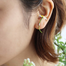 Load image into Gallery viewer, Vase Earrings
