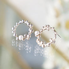 Load image into Gallery viewer, Dewdrops Earrings
