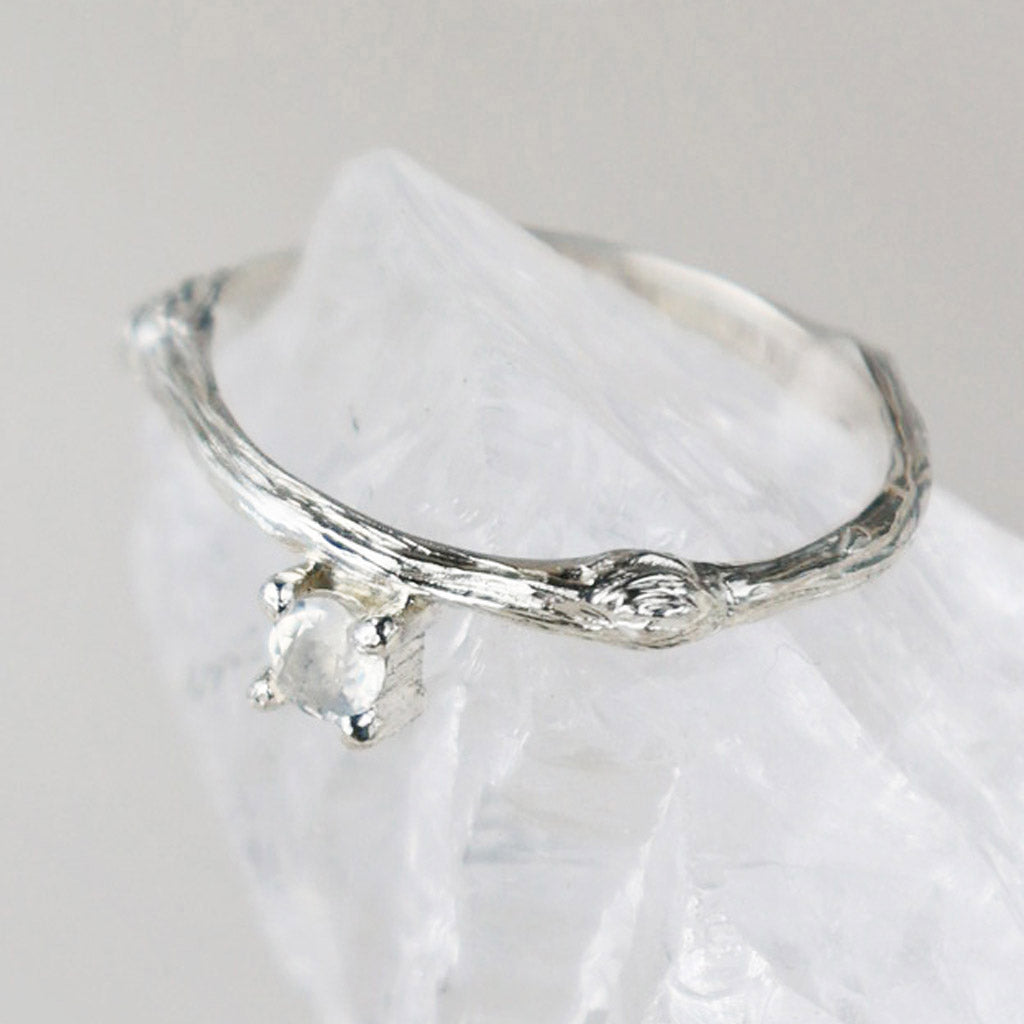 Tiny Twig Ring