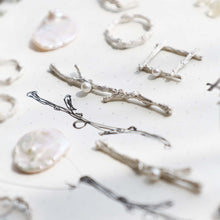 Load image into Gallery viewer, Twig Necklace
