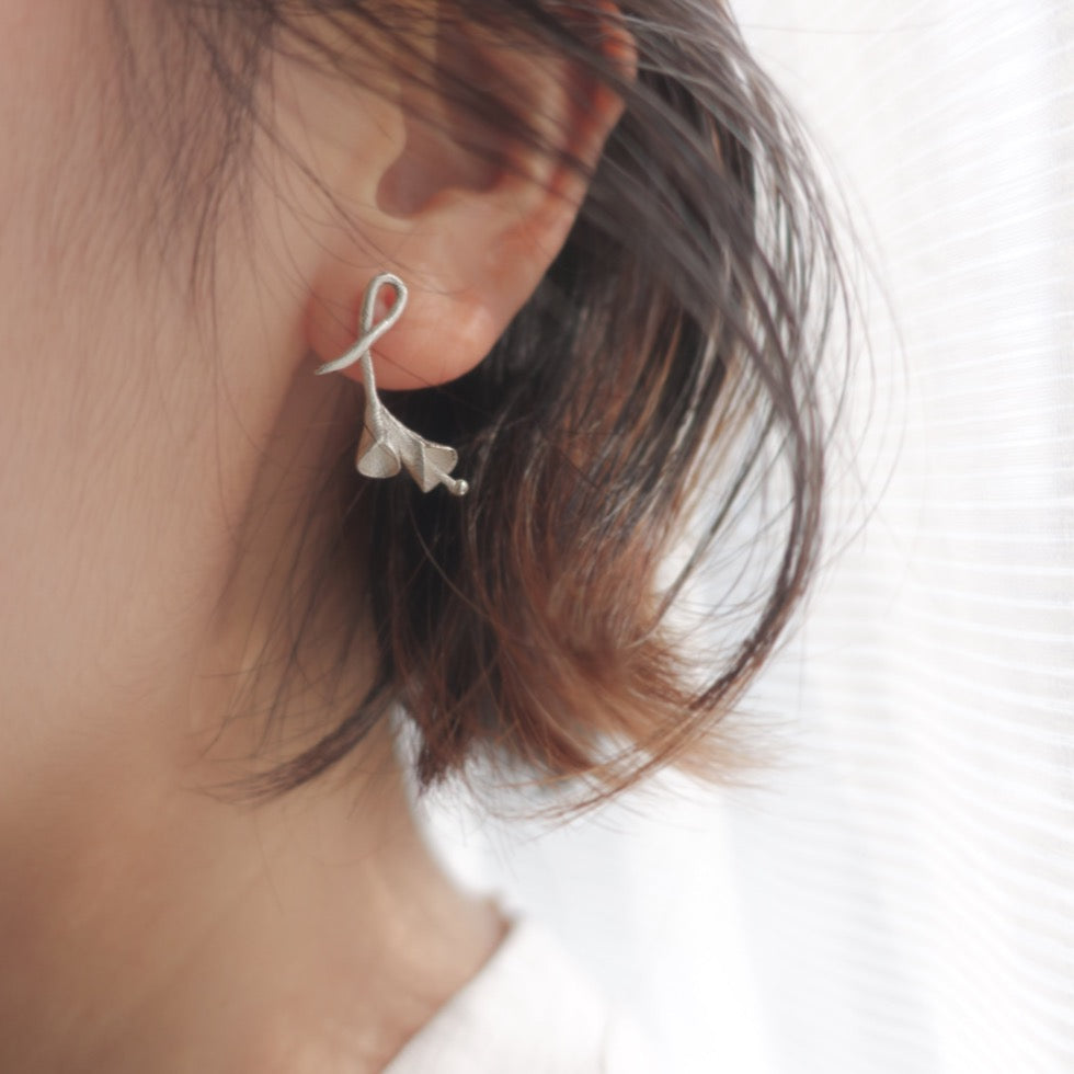 Lily Earrings